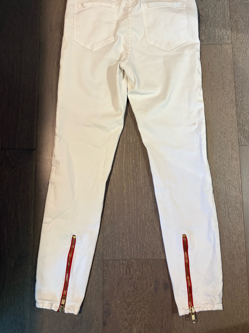 NWOT Etienne Marcel Skinny Jeans with Red Zip Accent - Picture 6 of 9